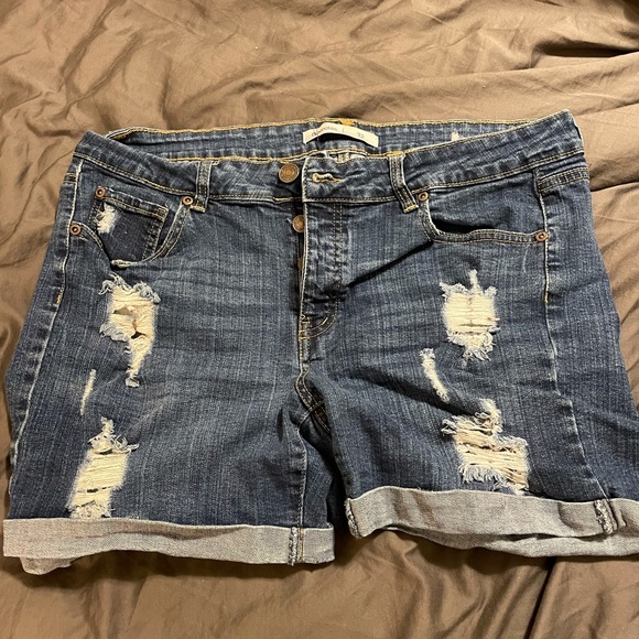 High wasted blue ripped shorts - Picture 1 of 4